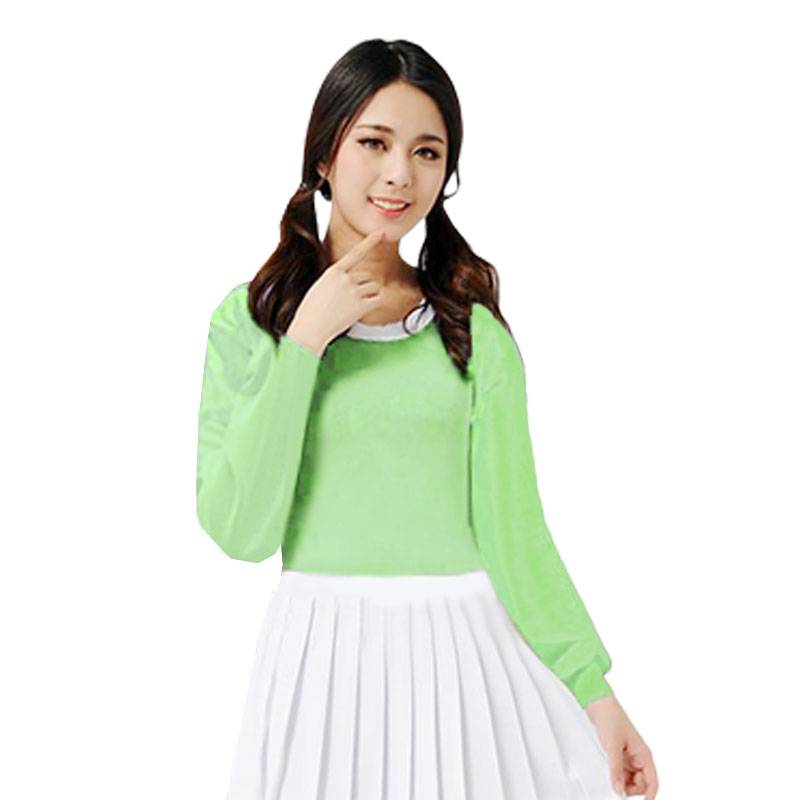 Long sleeves and green shirts